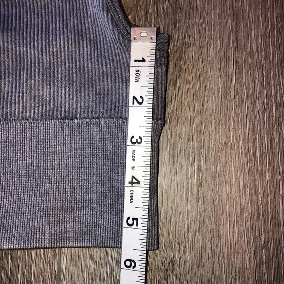 Harmony and Balance Grey Ribbed Sports Bra Size Small - Picture 4 of 10